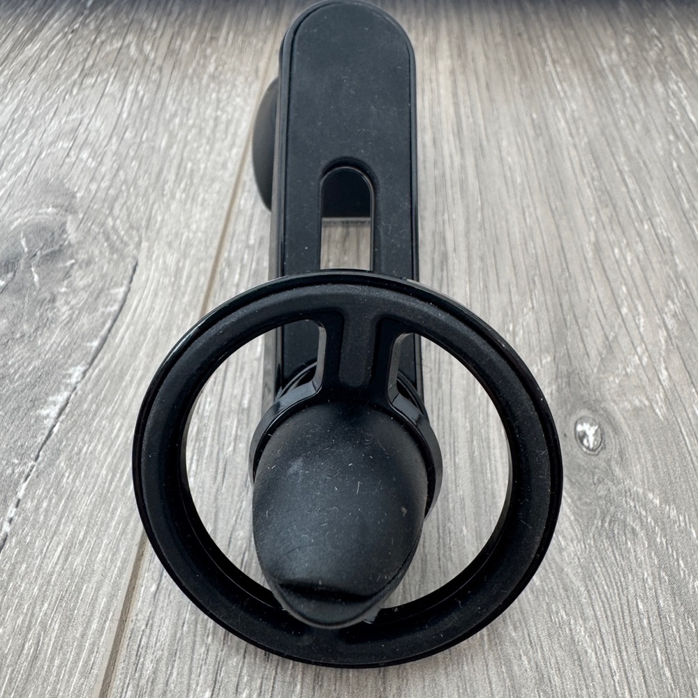 Black and Silver Phone Holder - Picture 4 of 4